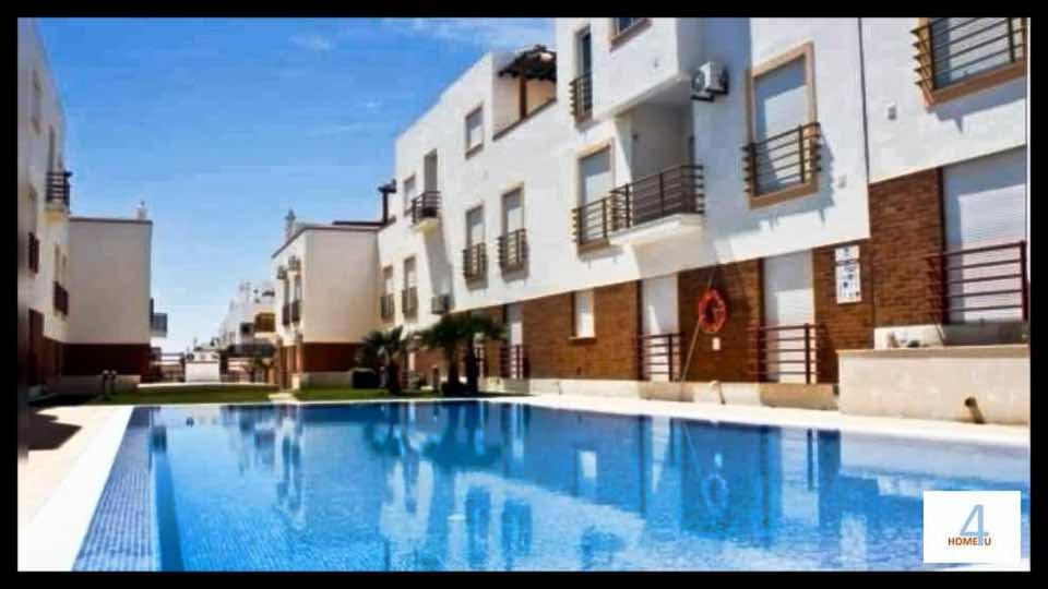 Home4U - Fantastic 2 Bedroom Apartment, With Pool Кабанаш-де-Тавіра Екстер'єр фото