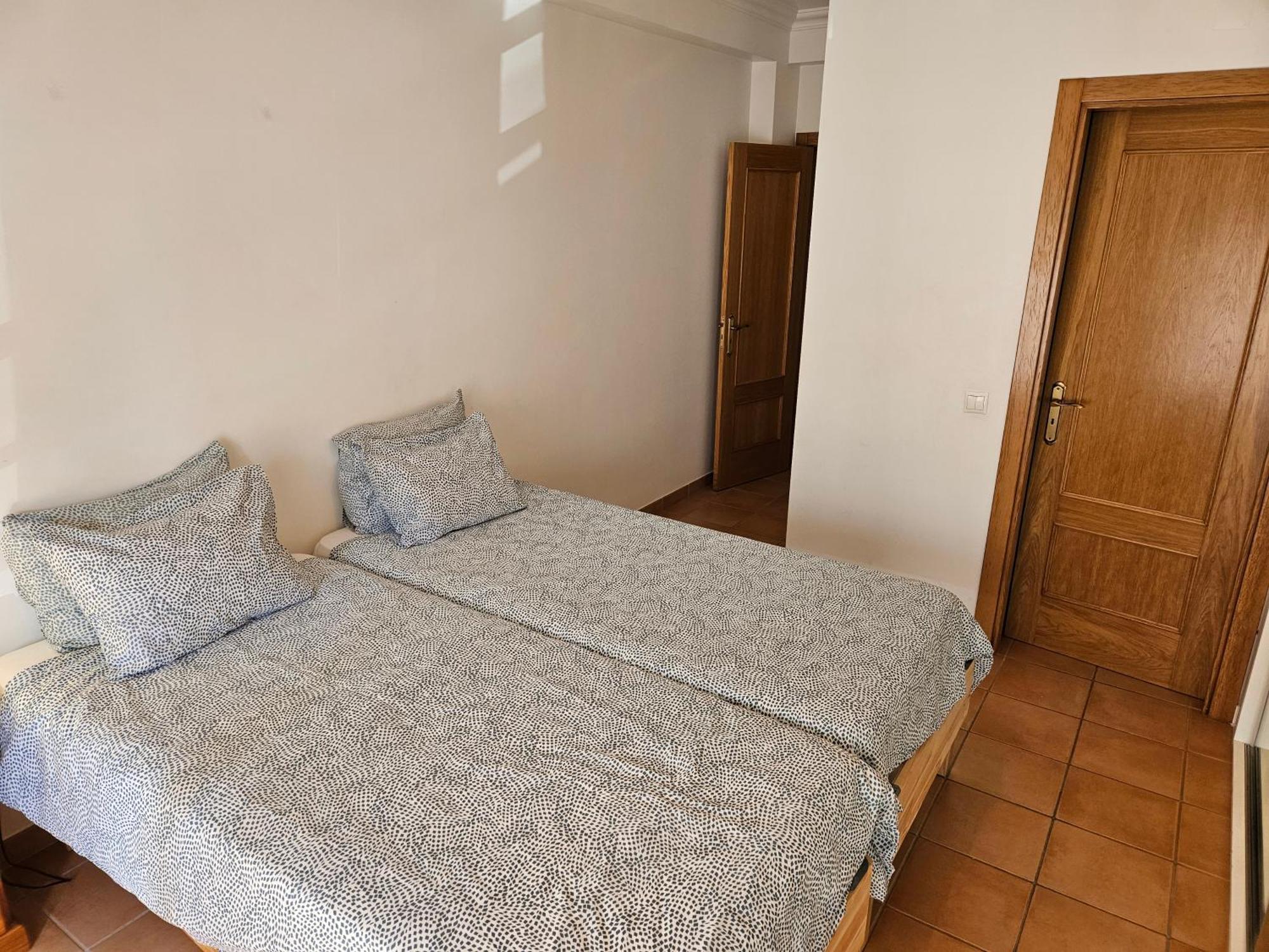 Home4U - Fantastic 2 Bedroom Apartment, With Pool Кабанаш-де-Тавіра Екстер'єр фото